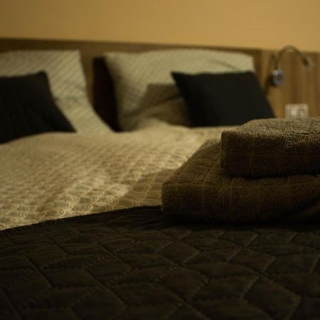 Apartmany Pilot Velka Hledsebe Ngoại thất bức ảnh