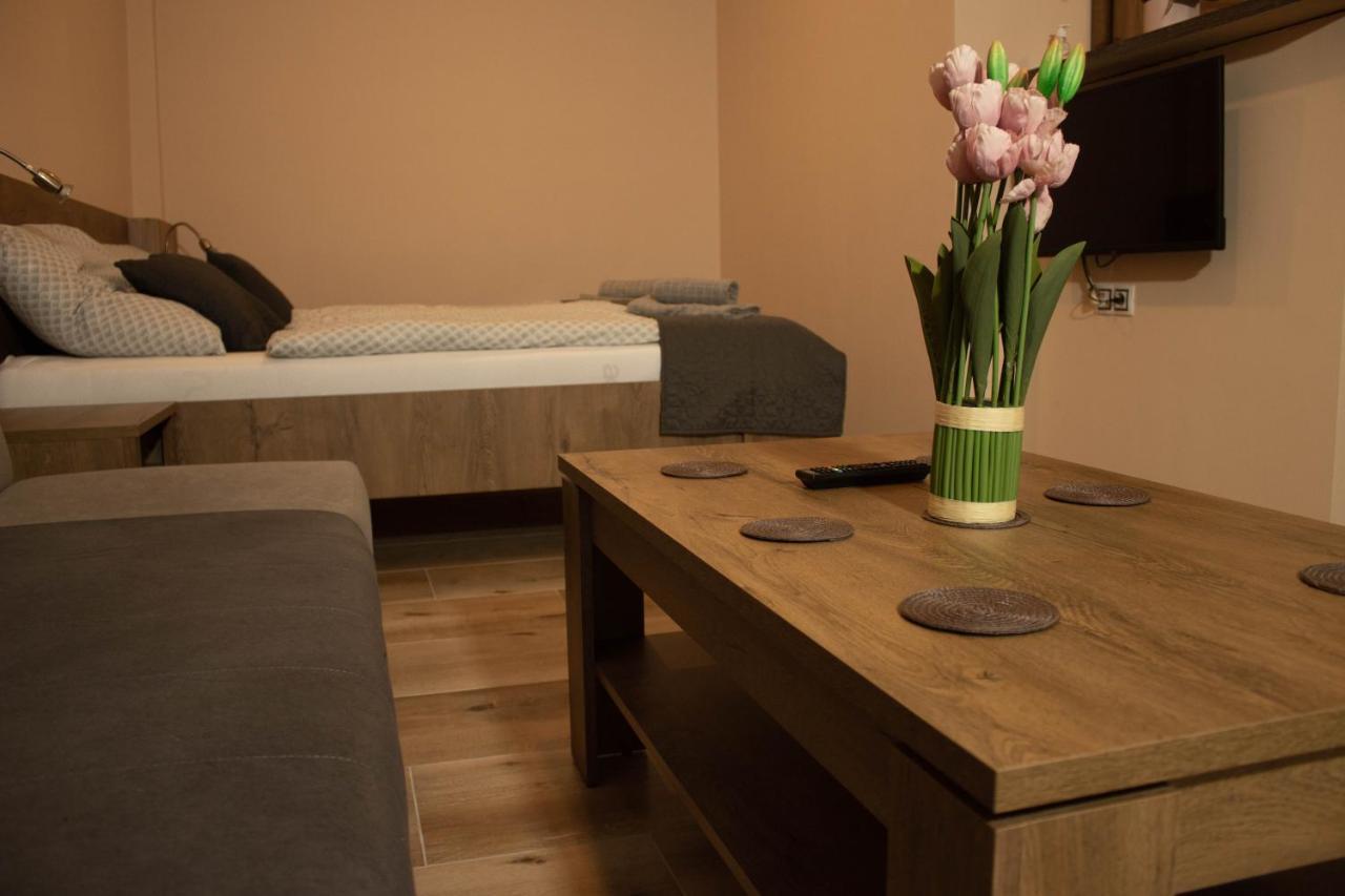 Apartmany Pilot Velka Hledsebe Ngoại thất bức ảnh
