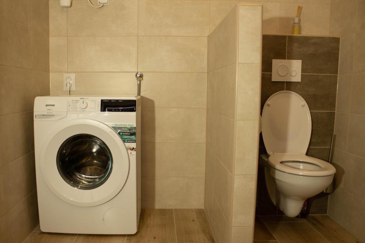 Apartmany Pilot Velka Hledsebe Ngoại thất bức ảnh