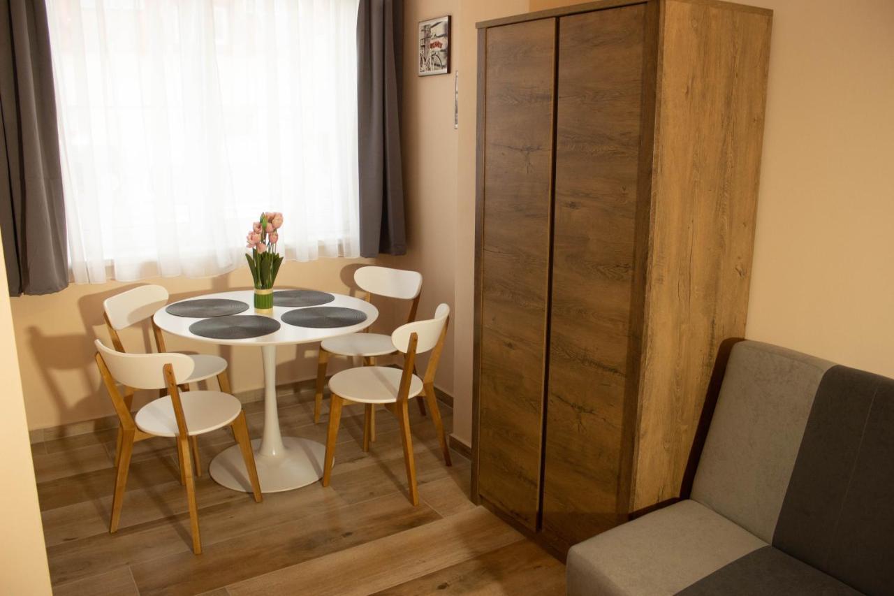 Apartmany Pilot Velka Hledsebe Ngoại thất bức ảnh